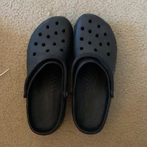 Black Crocs